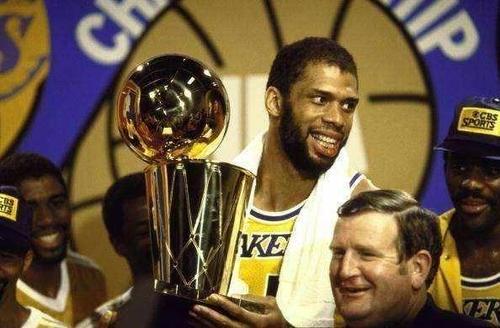 1985年NBA总决赛 凯尔特人vs湖人 完整录像【湖人夺冠】