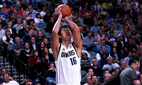 王治郅在nba生涯的集锦_王治郅nba生涯视频回放