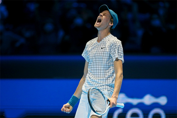 2021ATP年终总决赛小组赛第2轮 辛纳vs胡尔卡奇 全场录像