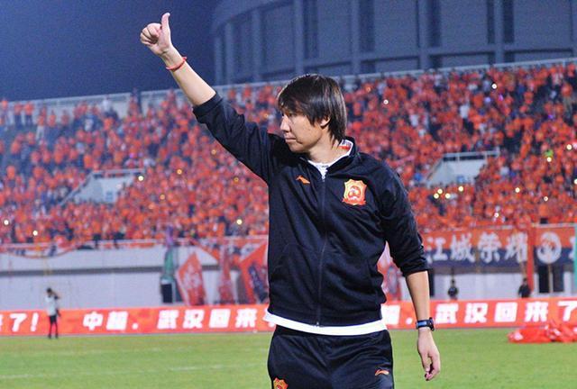 国足主帅李铁亮相说了什么?李铁召开就职见面