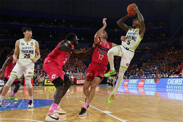 04月24日 NBL(A)常规赛 珀斯野猫vs东南墨尔本凤凰 全场录像