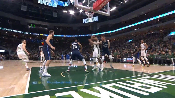 2022.4.4NBA录像回放高清 独行侠vs雄鹿