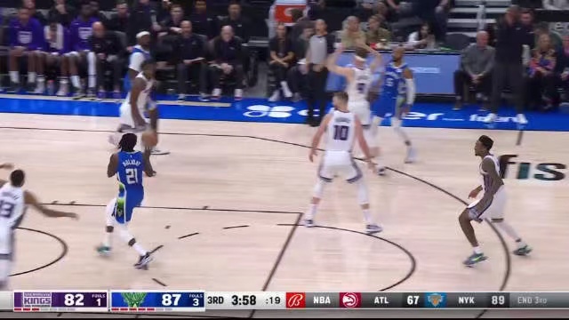 2022.12.8NBA录像高清回放 国王vs雄鹿 免费更新